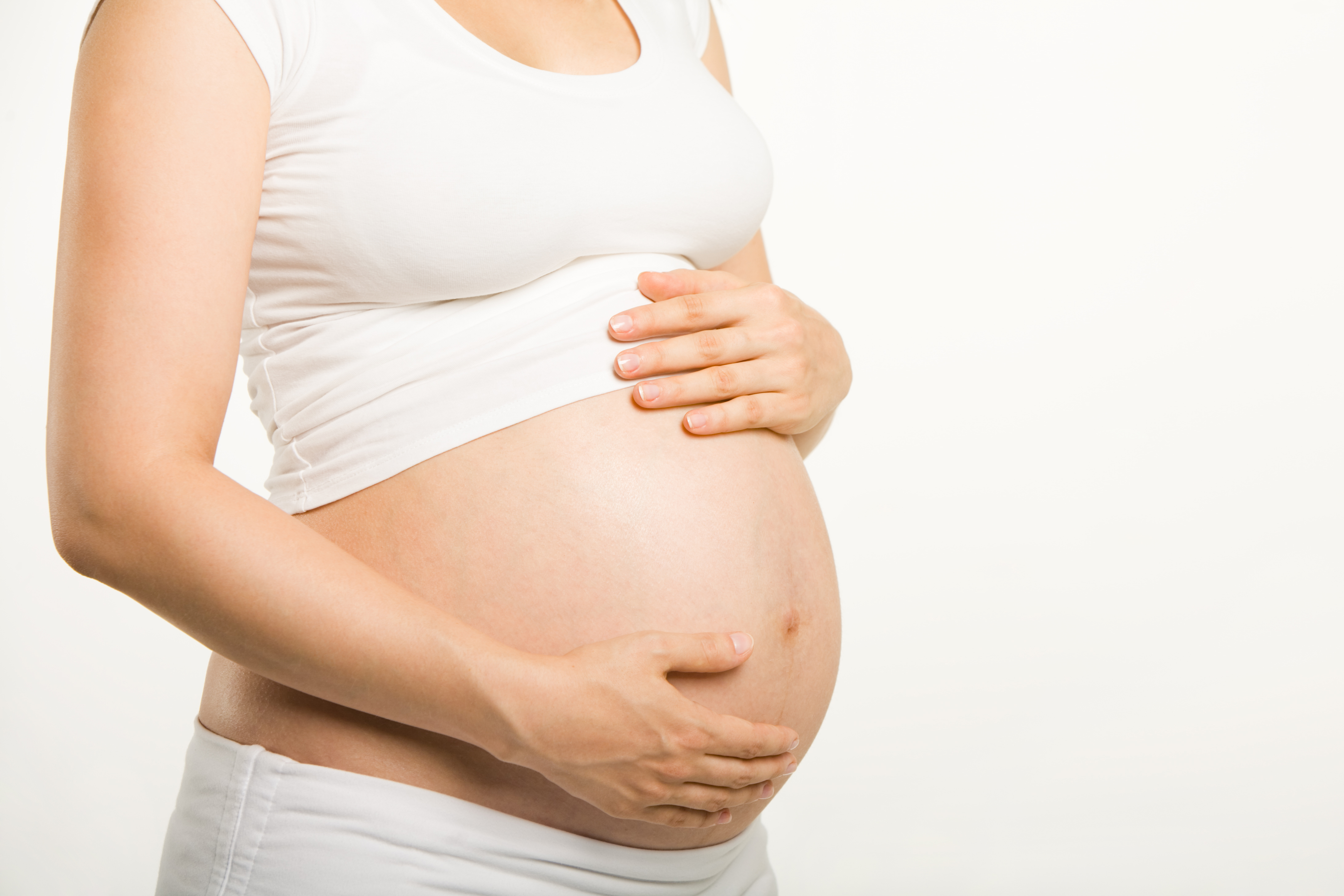 孕妇要留意临产的6个征兆，何时去医院待产？出现2种情况别等了|孕妈妈|胎儿_新浪新闻
